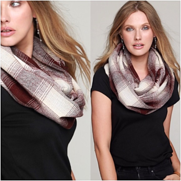 Trendy Lightweight Plaid Infinity Scarf - Picture 7 of 7